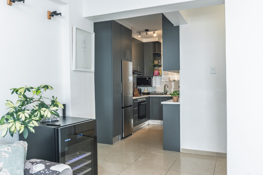 2 Bedroom Property for Sale in Green Point Western Cape